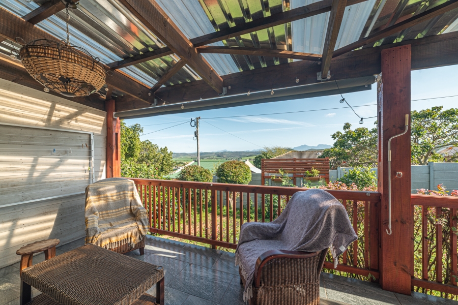 3 Bedroom Property for Sale in Fraaiuitsig Western Cape